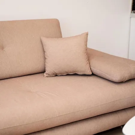 Rusi Apartment Sarande