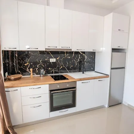 Rusi Apartment