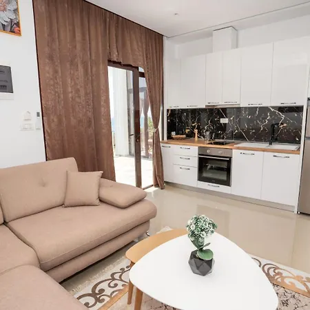 Rusi Apartment *