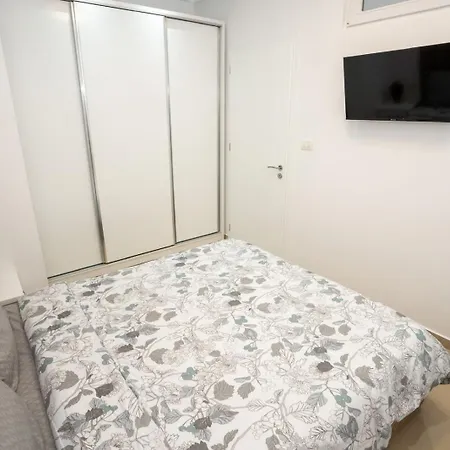 Apartment Rusi Sarande