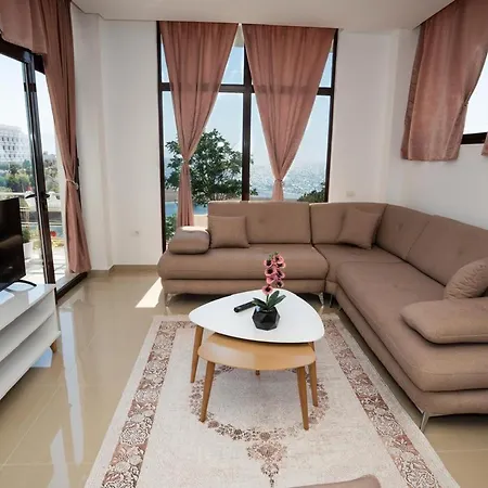 Rusi Apartment *